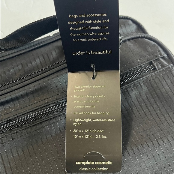 NWT BAGGALLINI “complete cosmetic” case - Picture 13 of 13